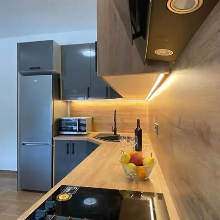 Jabuka Apartman Starigrad Paklenica